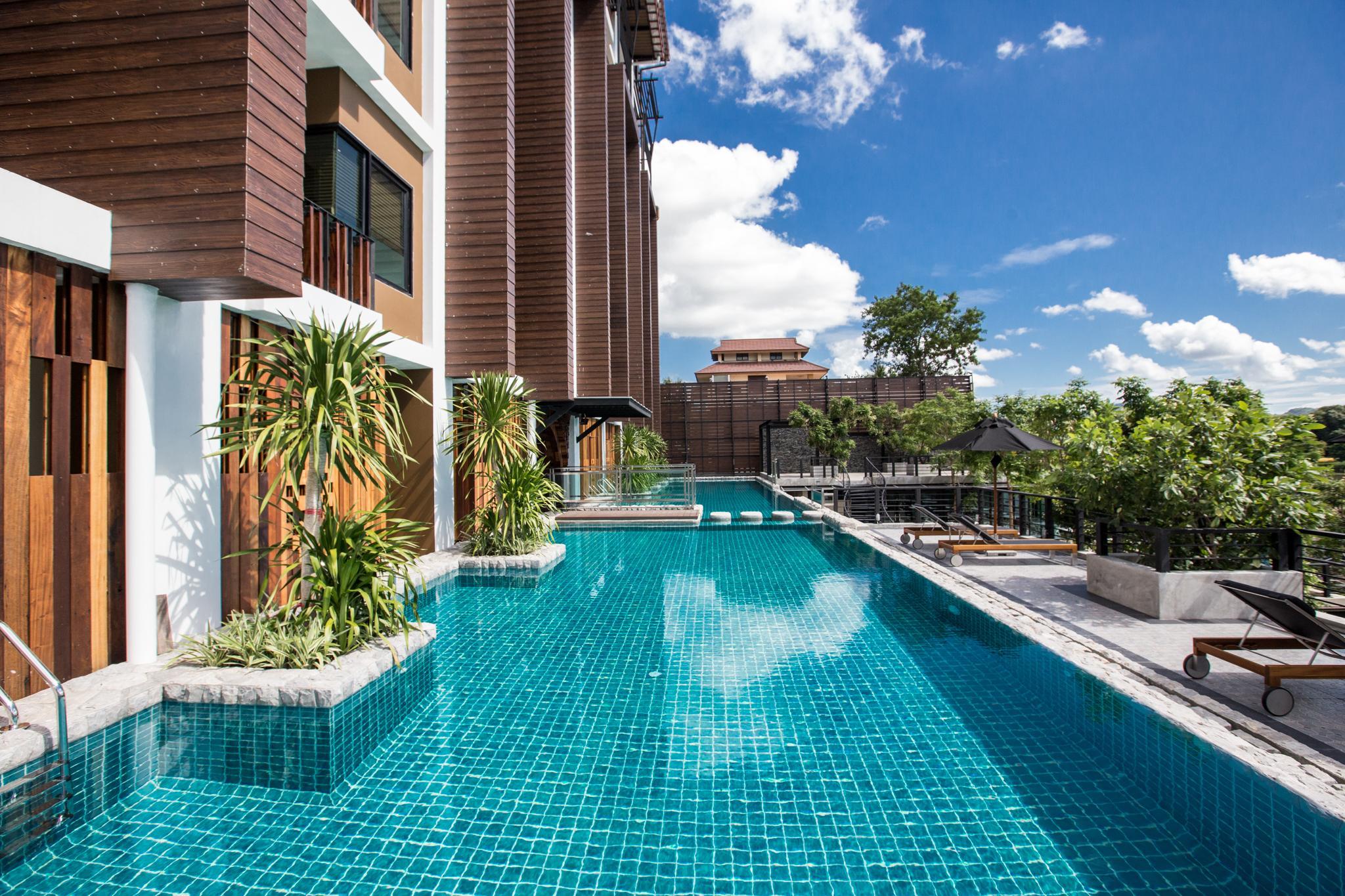 Natee The Riverfront Hotel Kanchanaburi Esterno foto