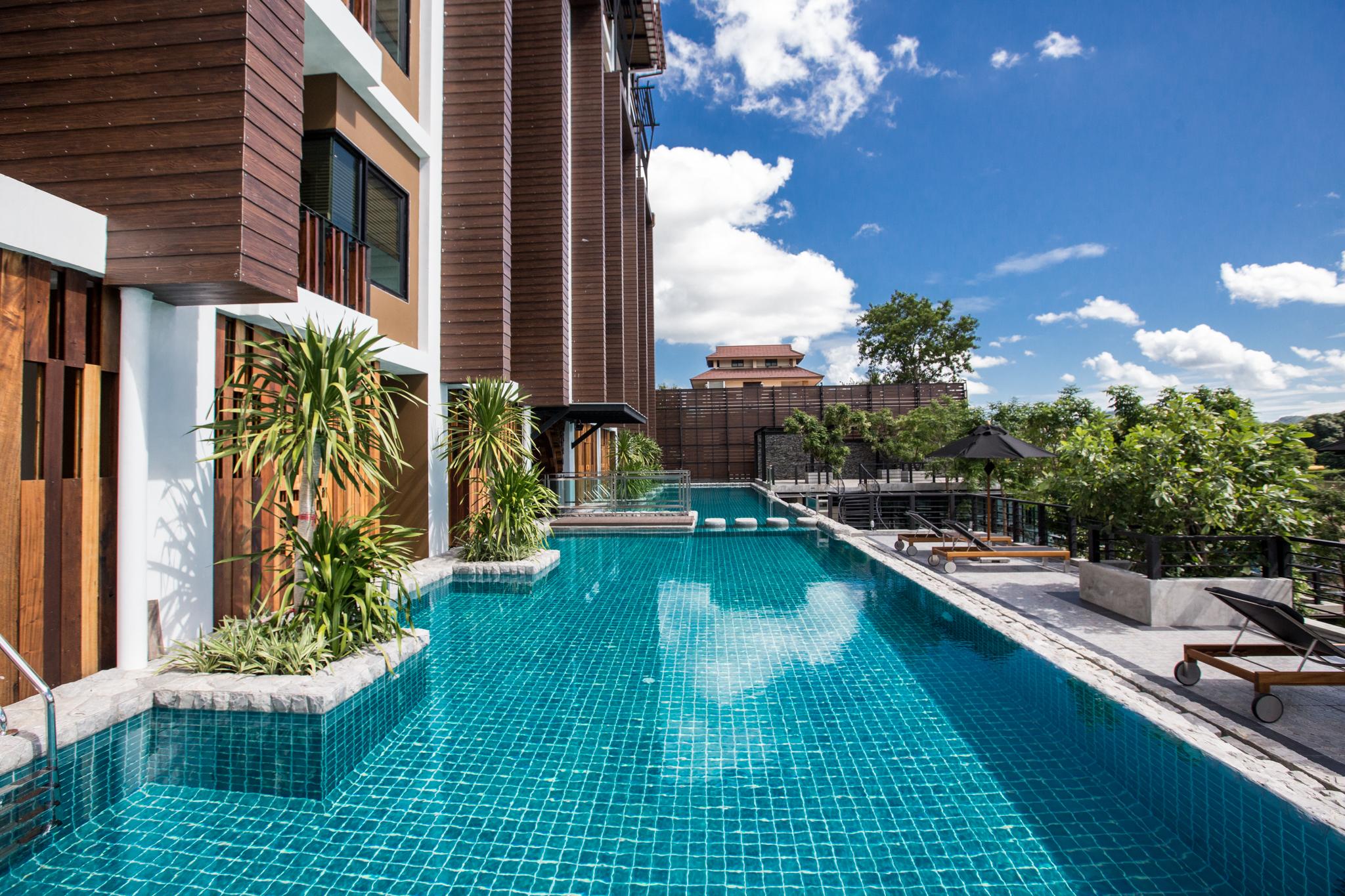 Natee The Riverfront Hotel Kanchanaburi Esterno foto